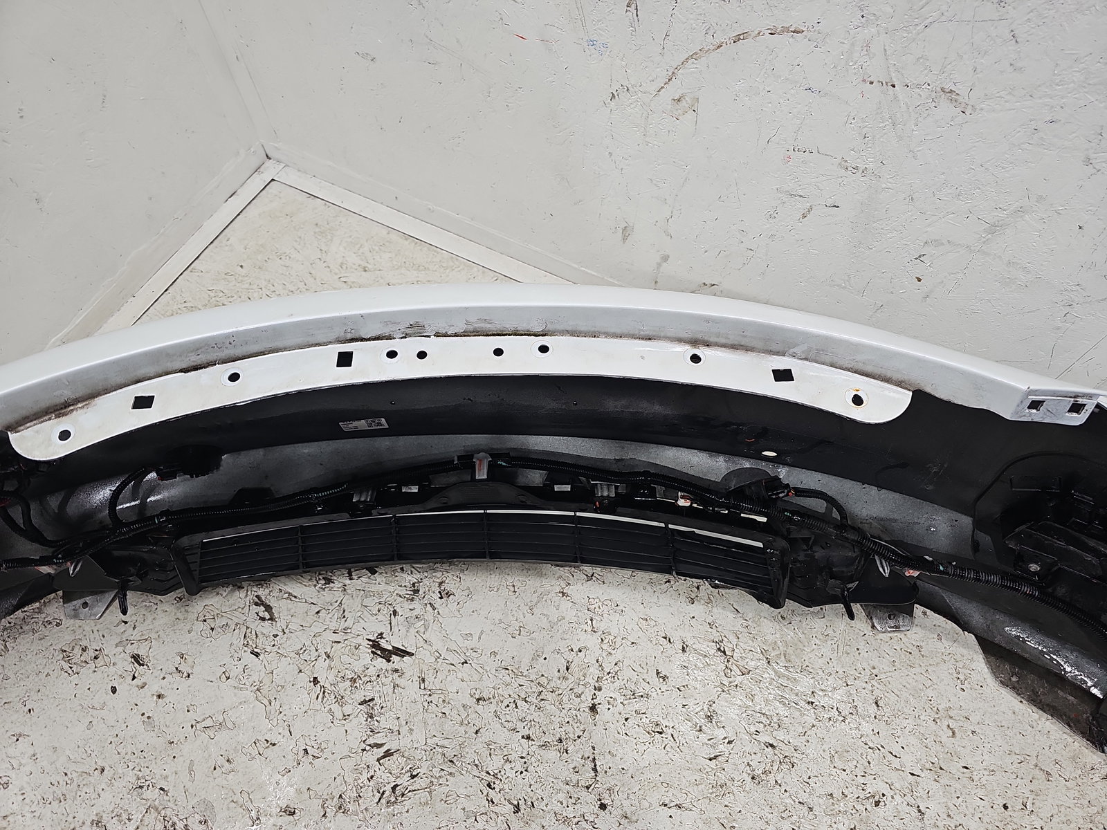 Bara fata TESLA Model 3 [Fabr 2020-2025] Pearl White - imagine 3