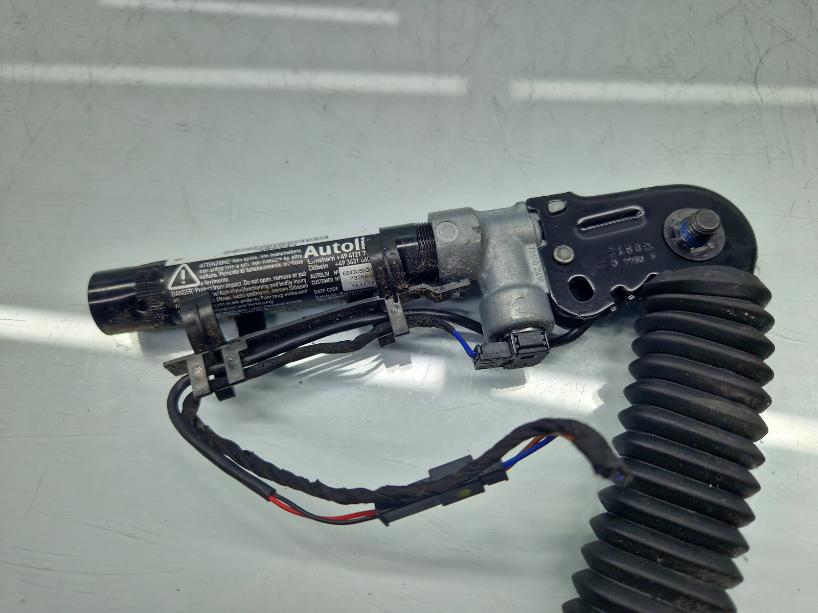 Capsa centura dreapta fata Bmw 5 GT (F07) [Fabr 2011-2016] 624082000A - imagine 2