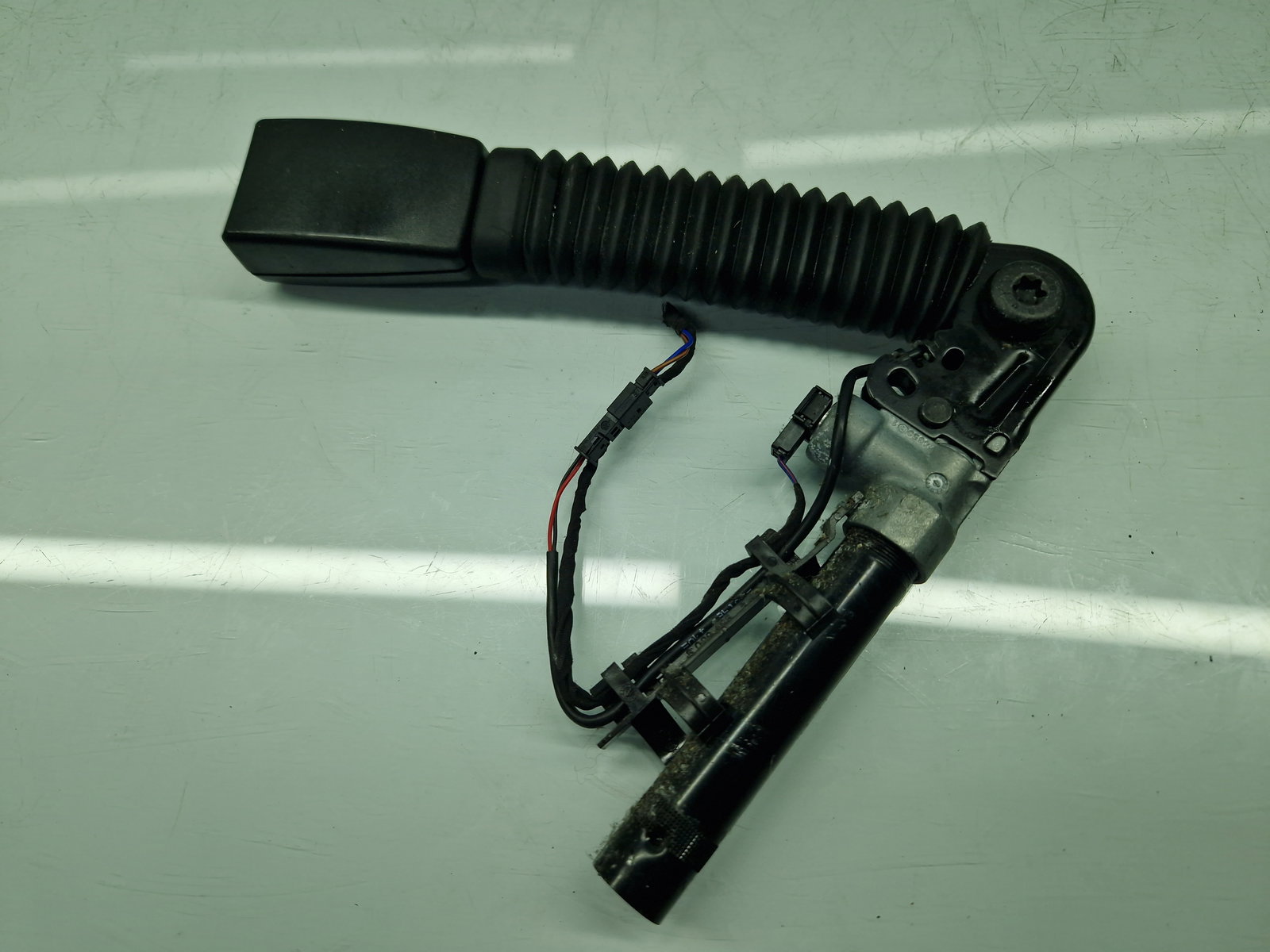 Capsa centura dreapta fata Bmw 5 GT (F07) [Fabr 2011-2016] 624082000A - imagine 3