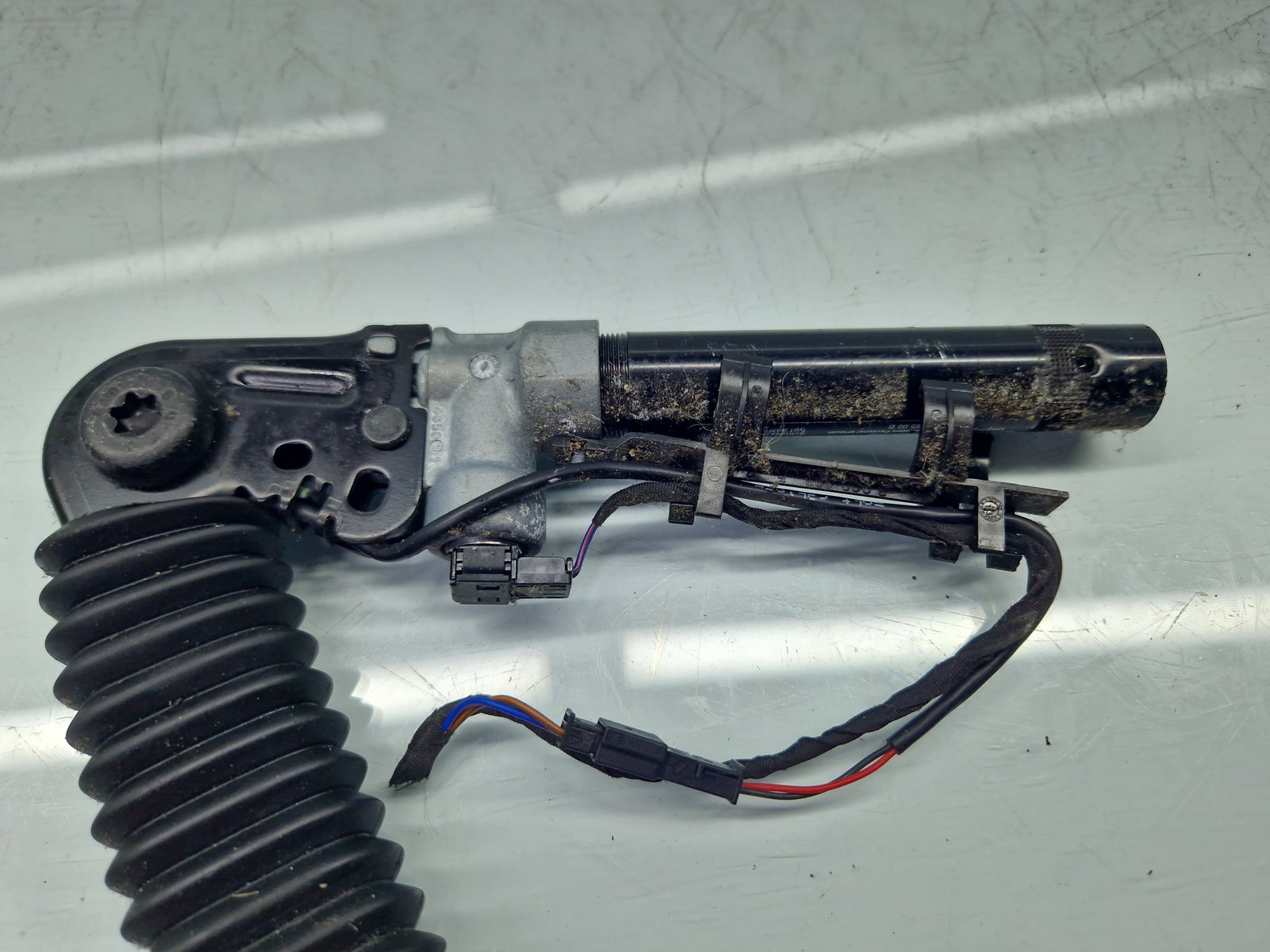 Capsa centura dreapta fata Bmw 5 GT (F07) [Fabr 2011-2016] 624082000A - imagine 4