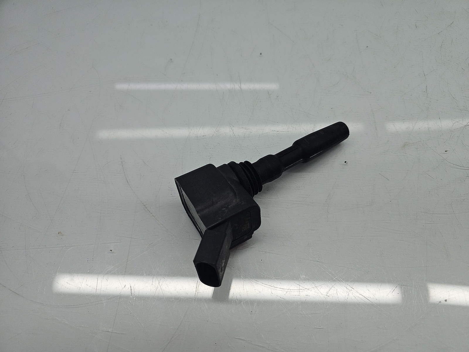 Bobina inductie Volkswagen Polo (6R) [Fabr 2009-2016] 04E905110E 1.4 TFSI CZEA 110KW / 150CP - imagine 4