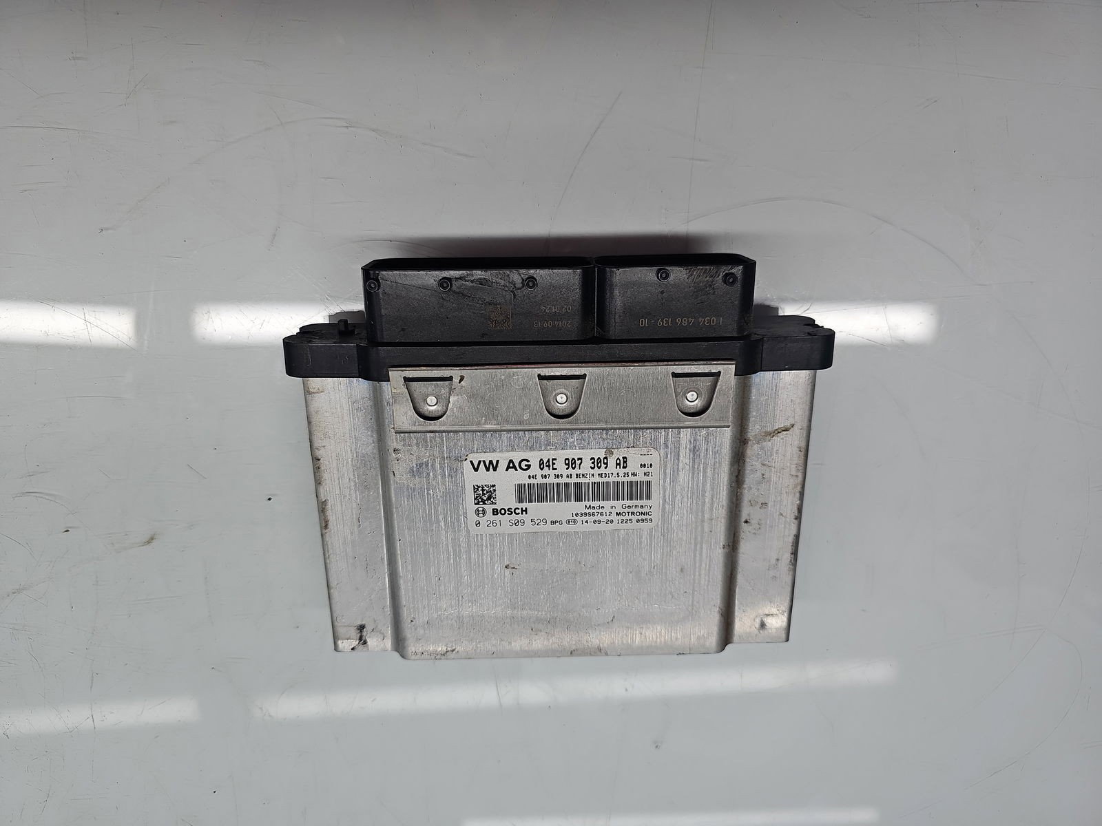 Calculator motor ECU Volkswagen Passat B8 (3G2) [Fabr 2015-prezent] 04E907309AB 1.4 TFSI CZEA 110KW / 150CP - imagine 1