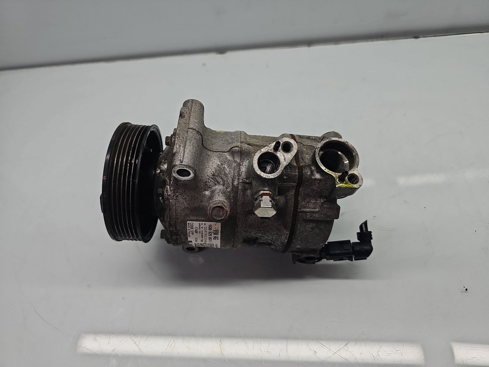 Compresor clima Skoda Rapid (NH3) [Fabr 2012-2019] 5Q0820803E 1.4 TFSI CZEA 110KW / 150CP - imagine 1