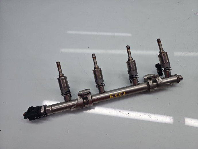 Rampa injectoare Volkswagen Polo (6R) [Fabr 2009-2016] 04E133320D 1.4 TFSI CZEA 110KW / 150CP