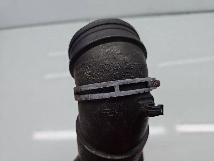 Tub admisie aer Volkswagen Passat B7 (362) [Fabr 2010-2014] 3C0129654M 1.6 TDI CAYC 77KW / 105CP