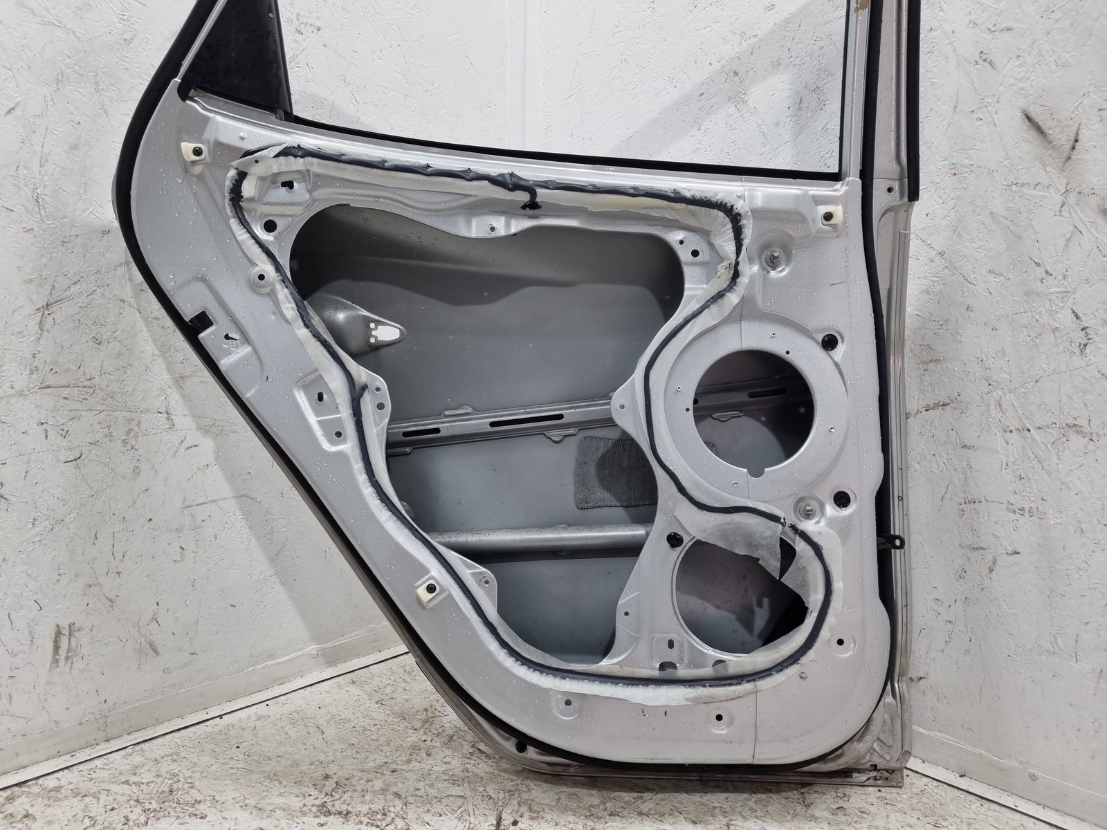 Usa stanga spate Hyundai ix35 (LM) [Fabr 2010-2017] Sleek Silver - imagine 2