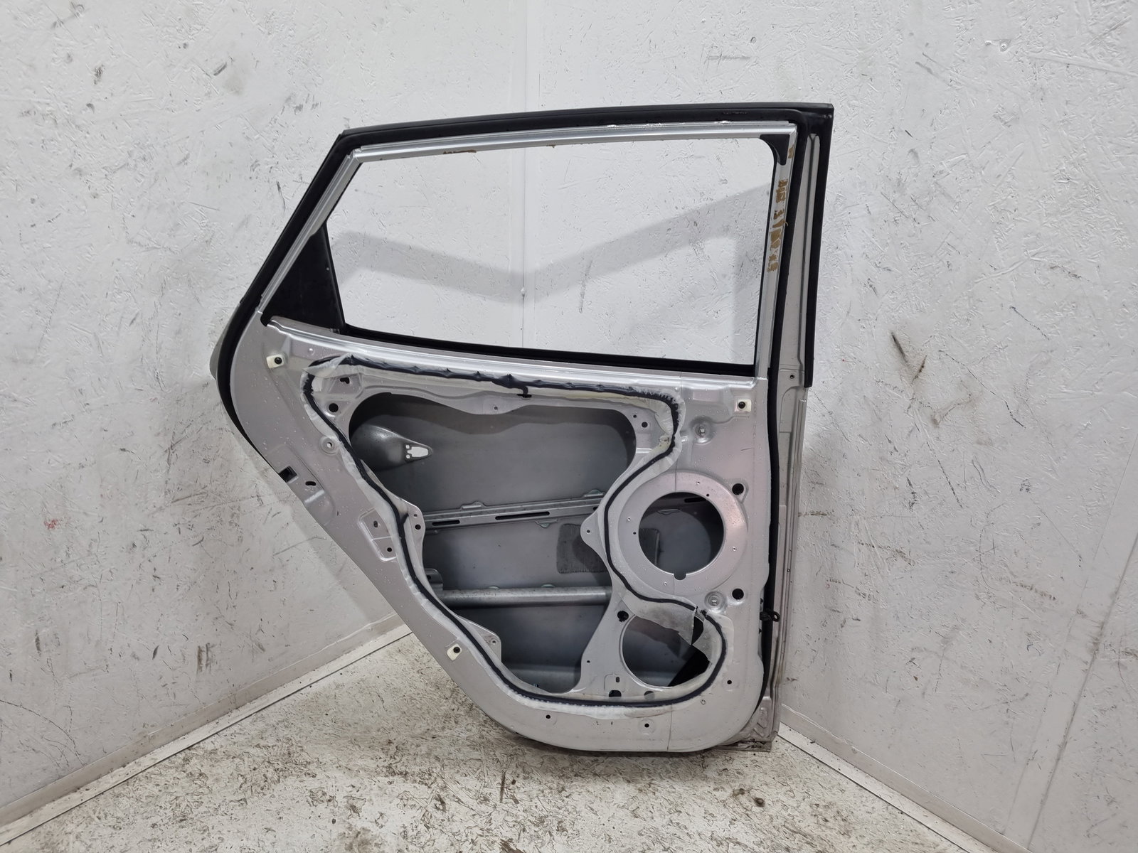 Usa stanga spate Hyundai ix35 (LM) [Fabr 2010-2017] Sleek Silver - imagine 3