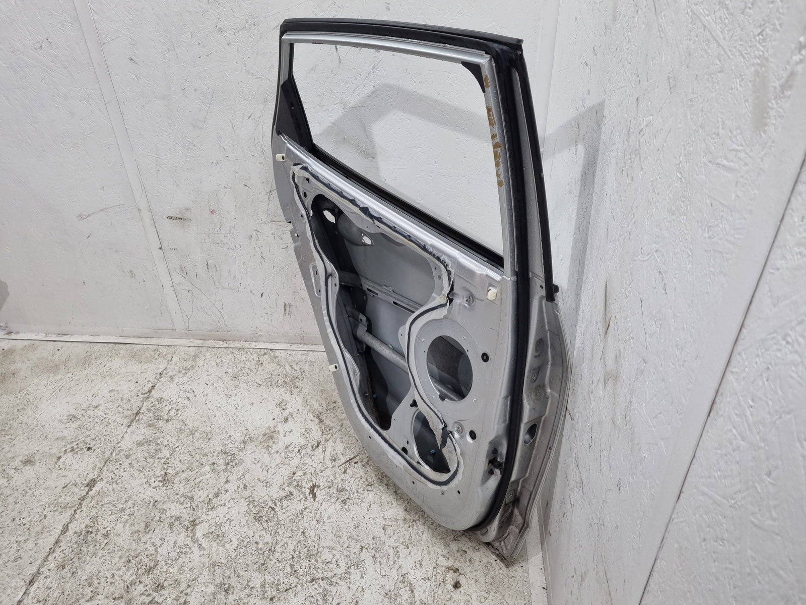 Usa stanga spate Hyundai ix35 (LM) [Fabr 2010-2017] Sleek Silver - imagine 9