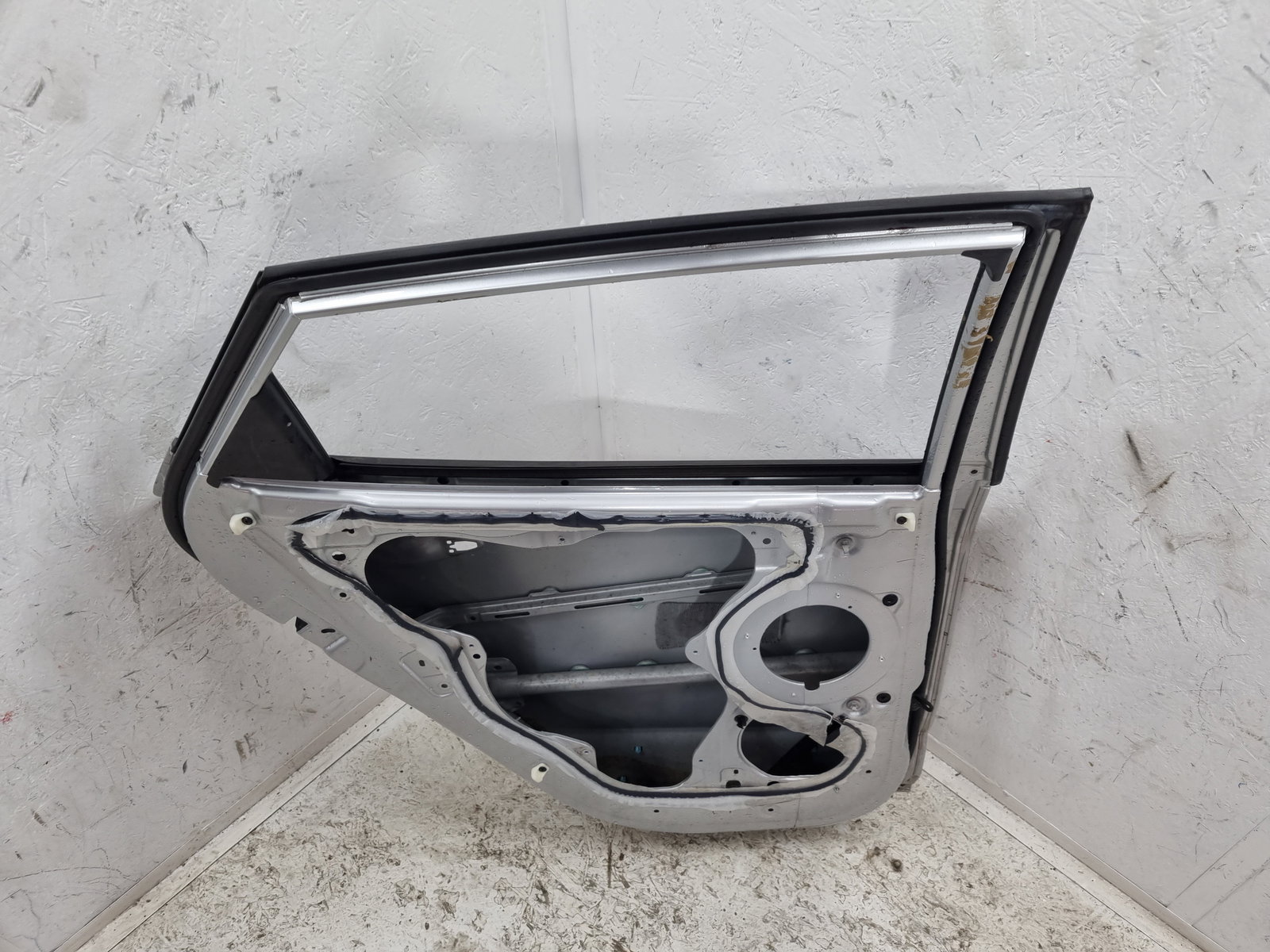 Usa stanga spate Hyundai ix35 (LM) [Fabr 2010-2017] Sleek Silver - imagine 11