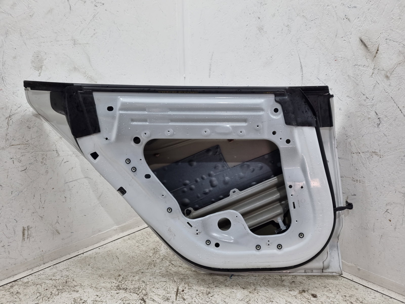 Usa stanga spate TESLA Model 3 [Fabr 2020-2025] Pearl White - imagine 2