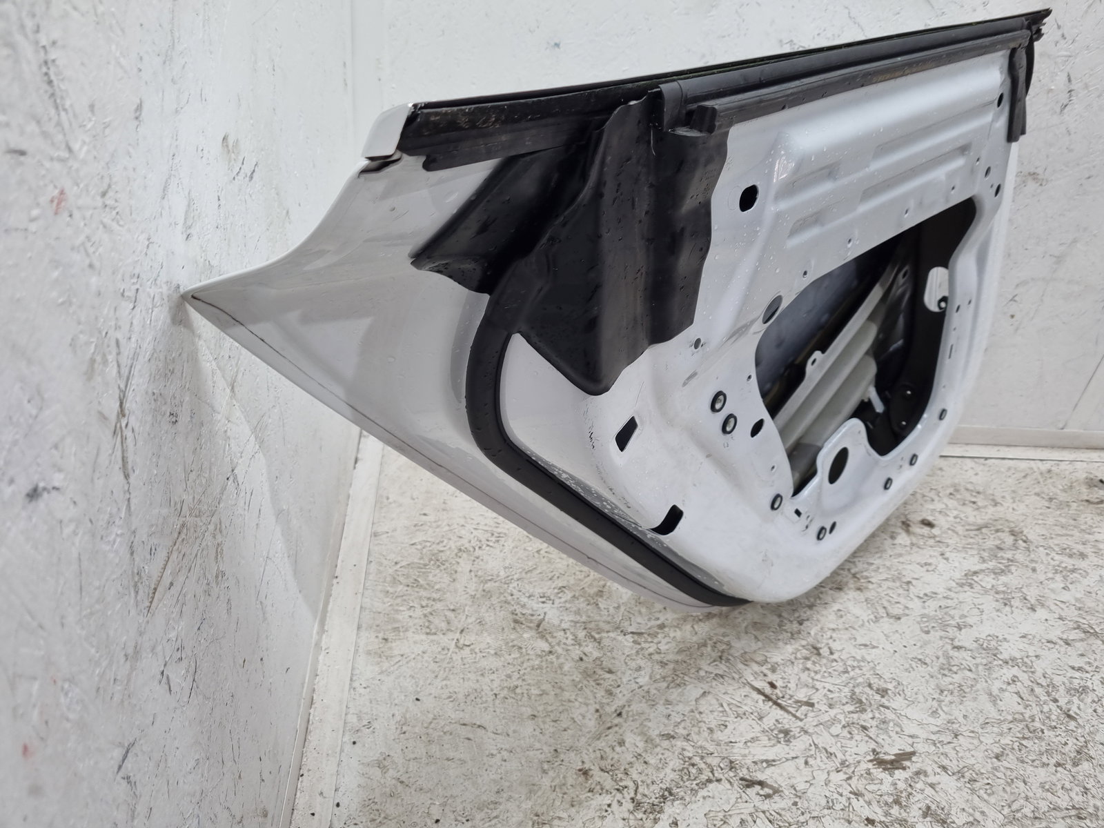 Usa stanga spate TESLA Model 3 [Fabr 2020-2025] Pearl White - imagine 10