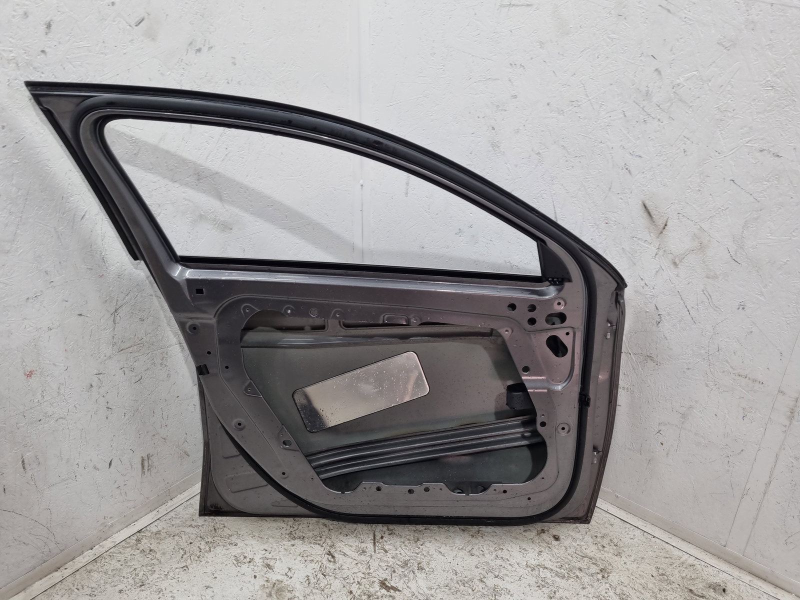 Usa stanga fata Mercedes Clasa A (W177) [Fabr 2019-2024] 787U Mountay Grey - imagine 3