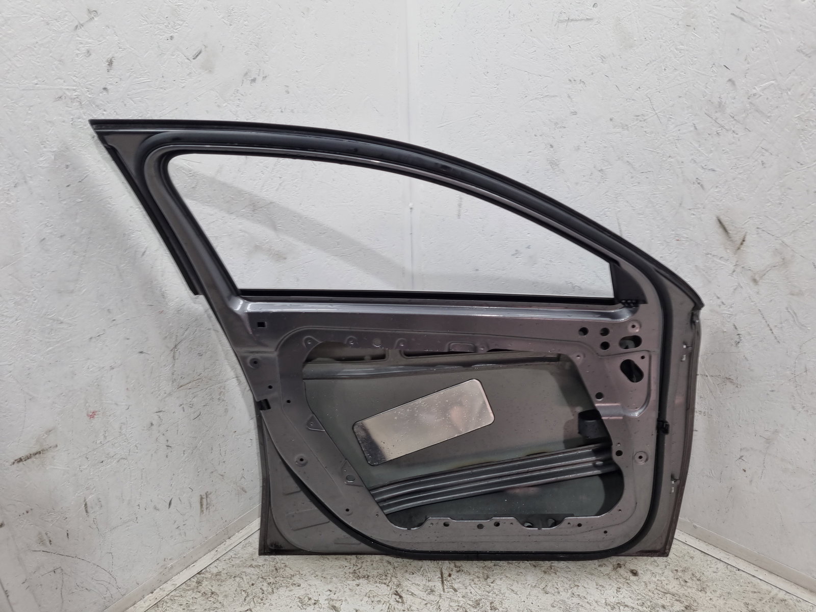 Usa stanga fata Mercedes Clasa A (W177) [Fabr 2019-2024] 787U Mountay Grey - imagine 8