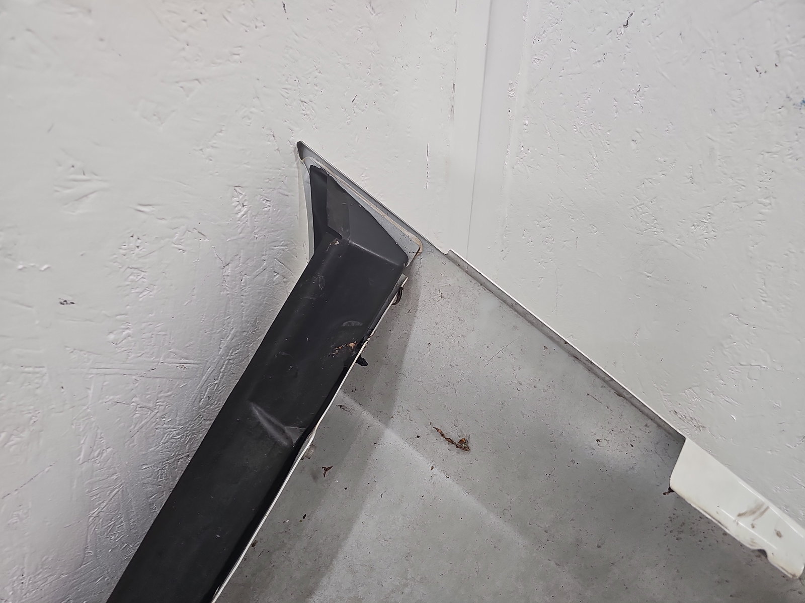 Aripa stanga fata Mercedes Clasa E (W212) [Fabr 2009-2016] Break AMG 650U Alb Calcite - imagine 8