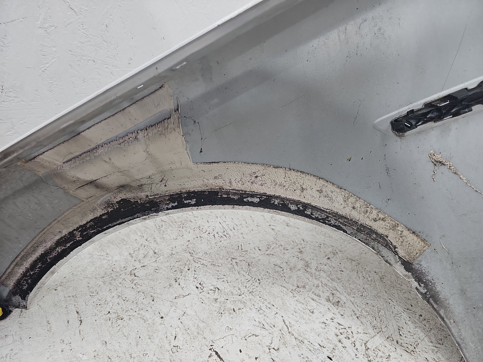 Aripa dreapta fata Bmw 5 GT (F07) [Fabr 2011-2016] Hatchback 300 Alpinweiss III - imagine 2