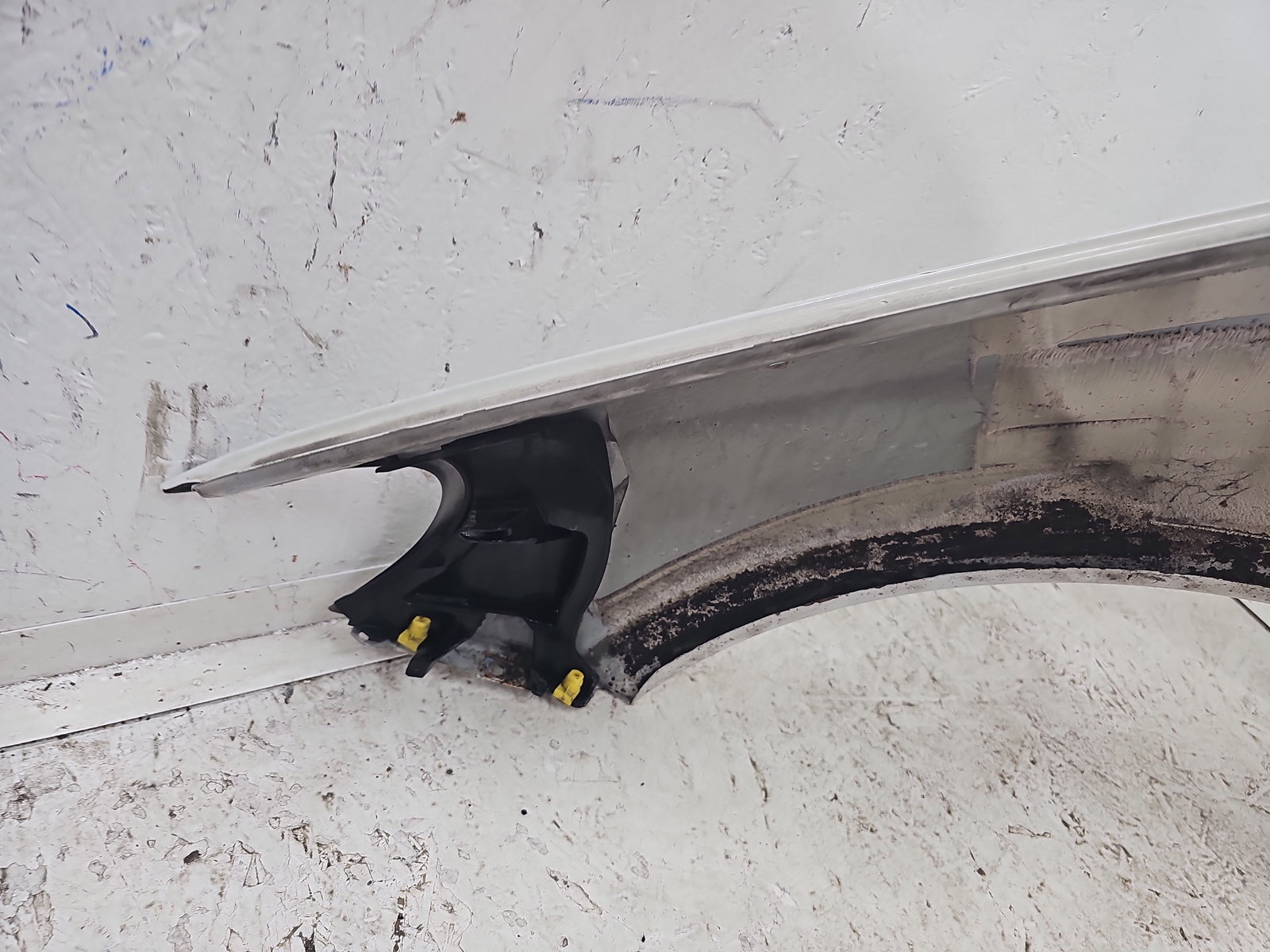 Aripa dreapta fata Bmw 5 GT (F07) [Fabr 2011-2016] Hatchback 300 Alpinweiss III - imagine 9