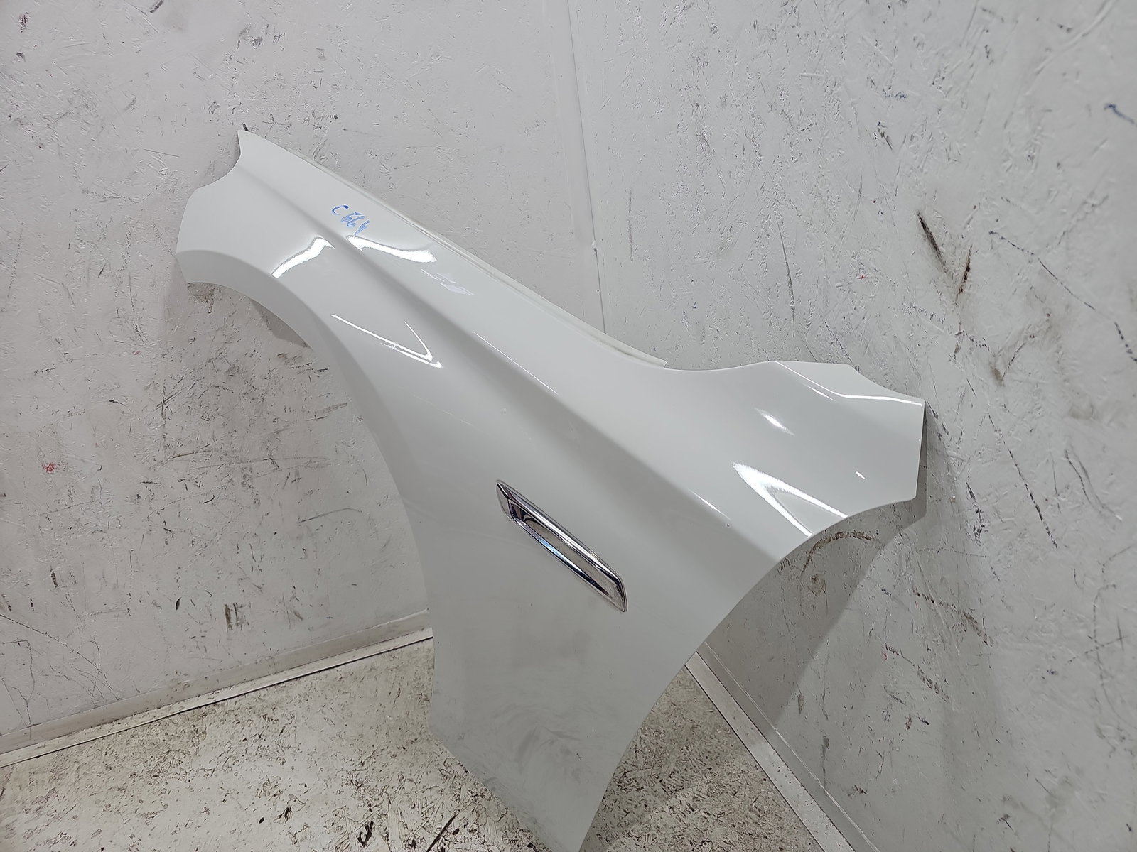 Aripa stanga fata Bmw 5 GT (F07) [Fabr 2011-2016] Hatchback 300 Alpinweiss III - imagine 3