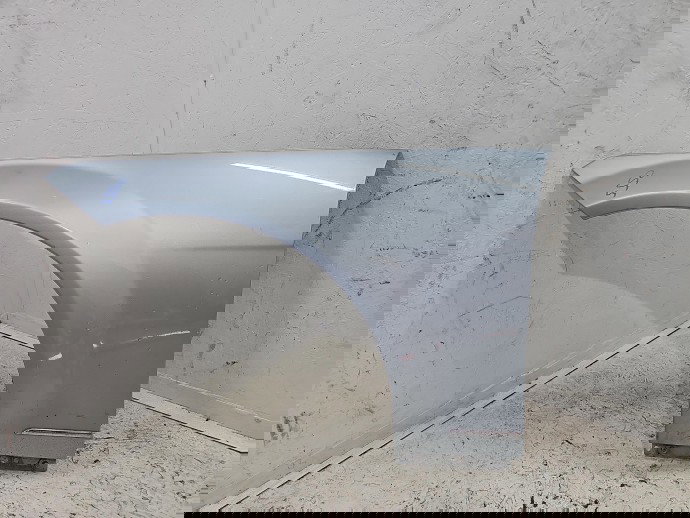 Aripa stanga fata Mercedes Clasa C (W204) [Fabr 2007-2014] Berlina Facelift, AMG 988U Argintiu Diamat