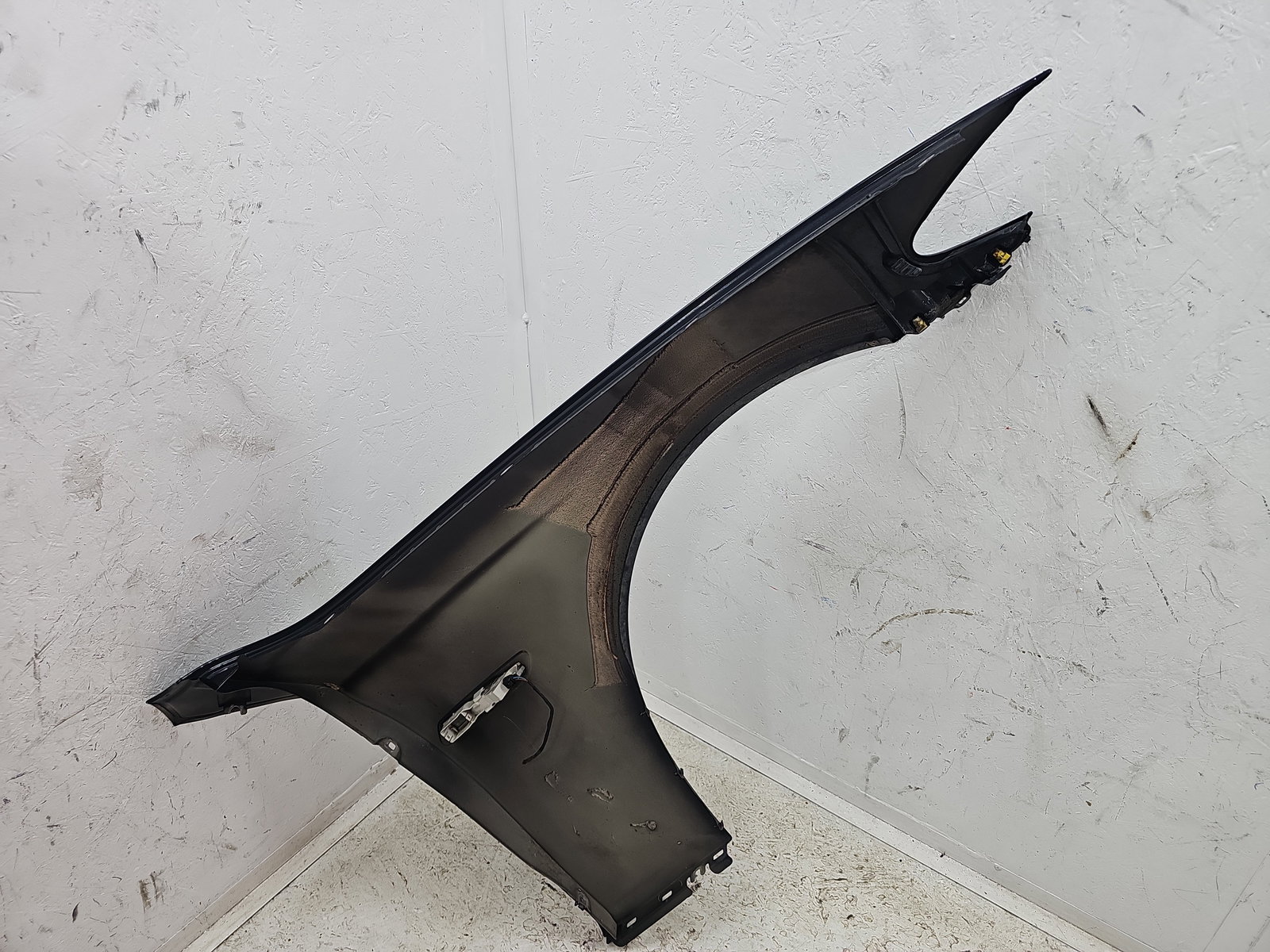 Aripa stanga fata Bmw 5 (F10) [Fabr 2011-2016] Berlina Pachet M 416 Carbonschwarz Mc - imagine 5