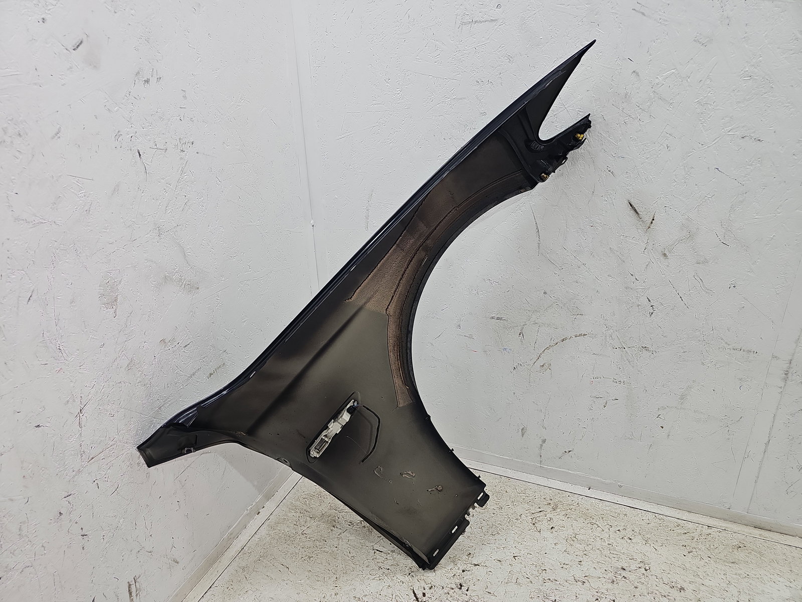 Aripa stanga fata Bmw 5 (F10) [Fabr 2011-2016] Berlina Pachet M 416 Carbonschwarz Mc - imagine 8