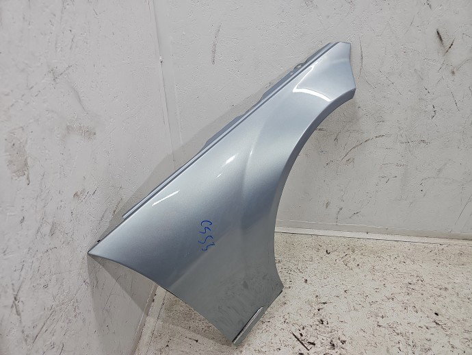 Aripa dreapta fata Mercedes Clasa C (W204) [Fabr 2007-2014] Berlina Facelift, AMG 988U Argintiu Diamat