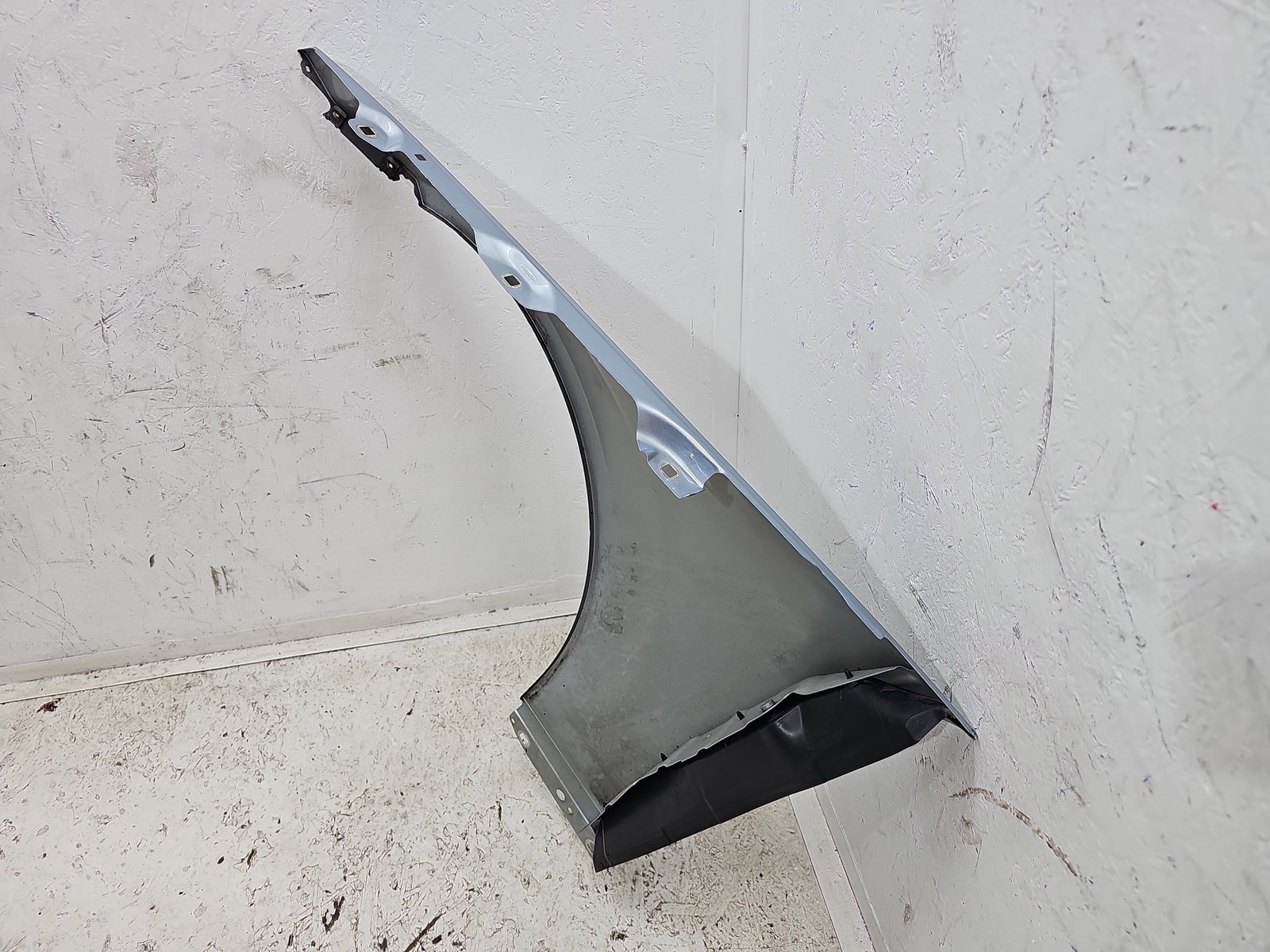 Aripa dreapta fata Mercedes Clasa C (W204) [Fabr 2007-2014] Berlina Facelift, AMG 988U Argintiu Diamat - imagine 7