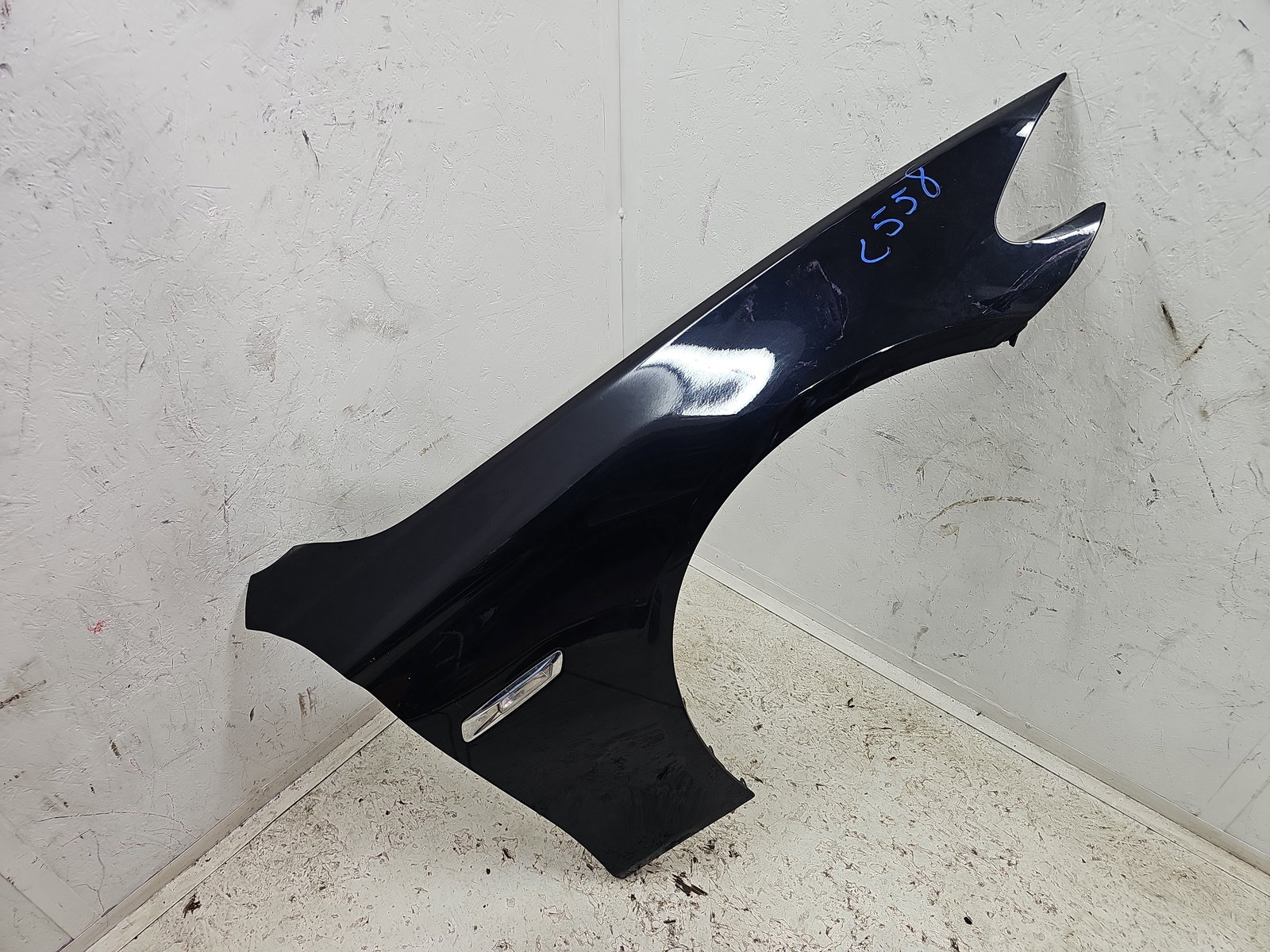 Aripa dreapta fata Bmw 5 (F10) [Fabr 2011-2016] Berlina Pachet M 416 Carbonschwarz Mc - imagine 1