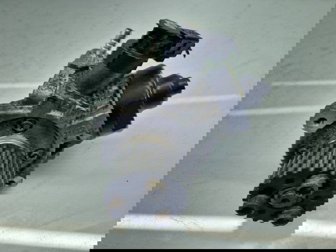 Pompa inalta presiune Volkswagen Passat B7 (365) [Fabr 2010-2014] 03L130755L 2.0 TDI CFFB 103KW / 140CP