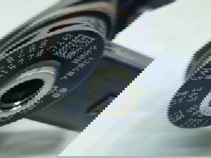 Injector Volkswagen Passat B7 (365) [Fabr 2010-2014] 03L130277J 2.0 TDI CFFB 103KW / 140CP