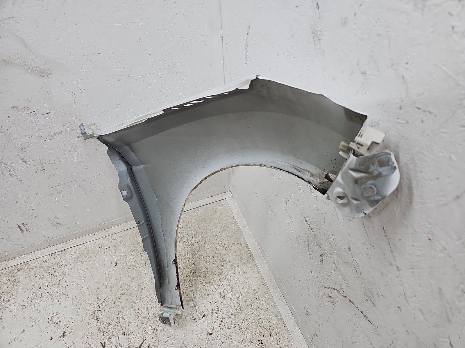 Aripa stanga fata Ford Focus 3 [Fabr 2010-2018] Frozen White - imagine 7