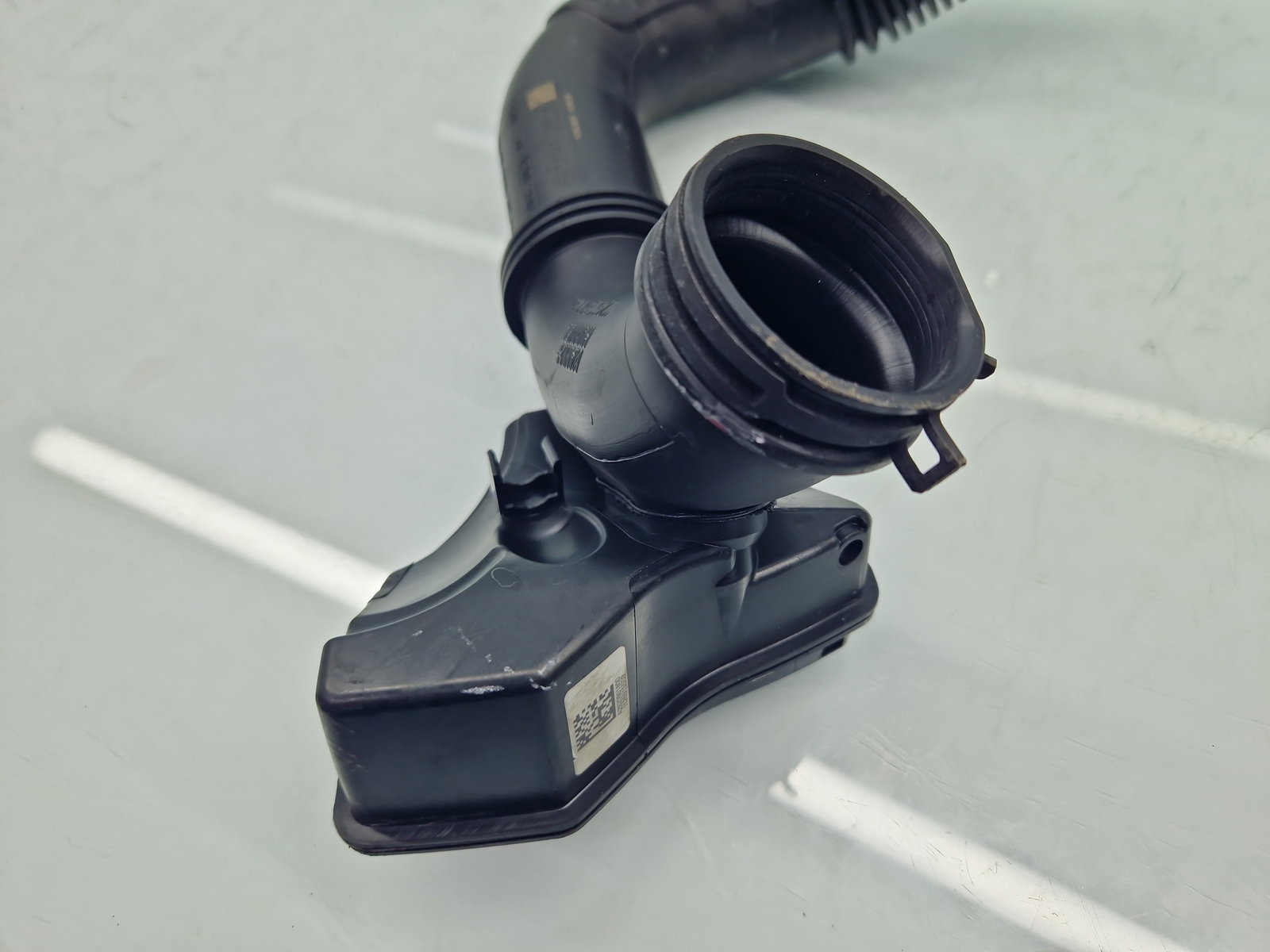 Tub admisie aer Mercedes Clasa A (W177) [Fabr 2019-2024] A2820901800 1.4 Benz 282914 120KW / 163CP - imagine 3