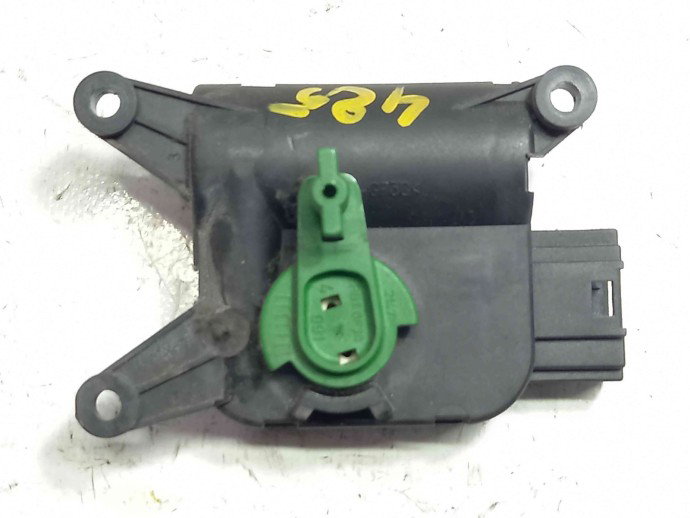 Motoras clapeta aeroterma bord 8E1820511A Audi A4 (8EC, B7) [Fabr 2004-2008] 2.0
