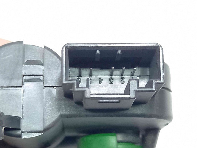 Motoras clapeta aeroterma bord 8E1820511A Audi A4 (8EC, B7) [Fabr 2004-2008] 2.0
