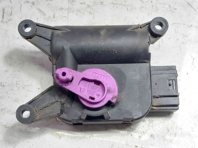Motoras clapeta aeroterma bord 8E1820511A Audi A4 (8EC, B7) [Fabr 2004-2008] 2.0