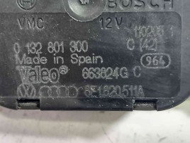 Motoras clapeta aeroterma bord 8E1820511A Audi A4 (8EC, B7) [Fabr 2004-2008] 2.0