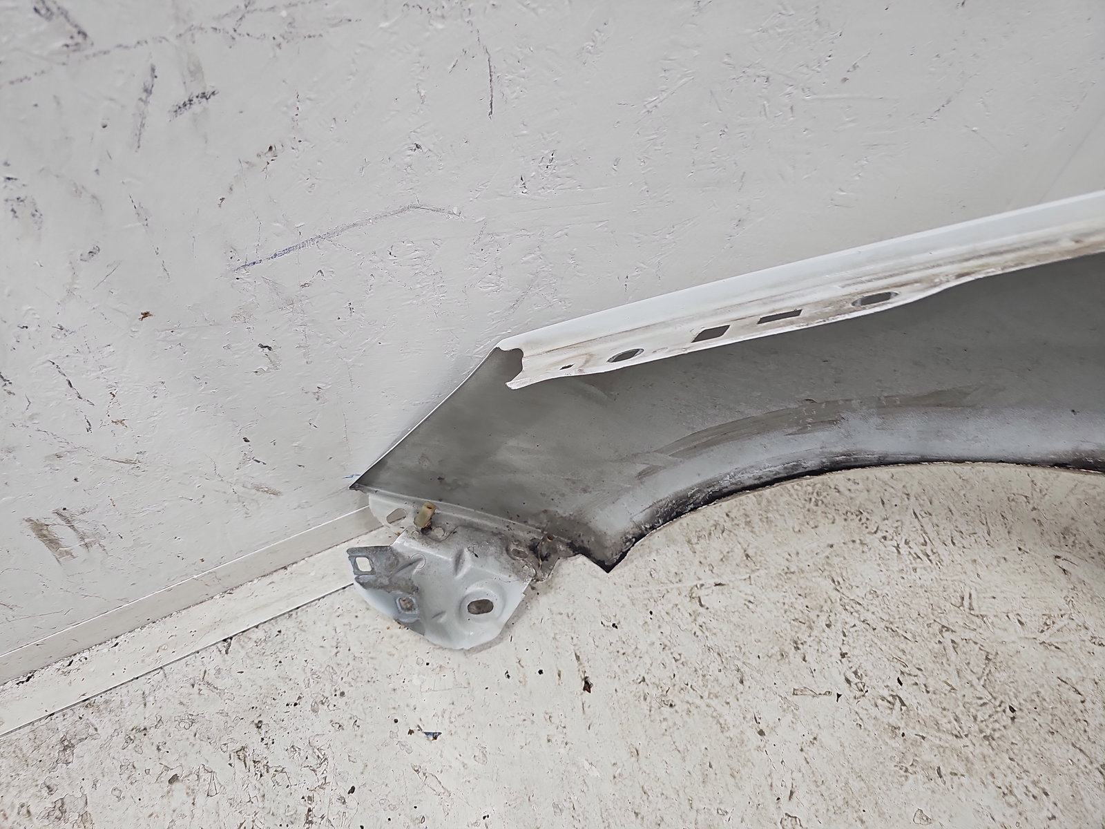 Aripa dreapta fata Ford Focus 3 [Fabr 2010-2018] Frozen White - imagine 9