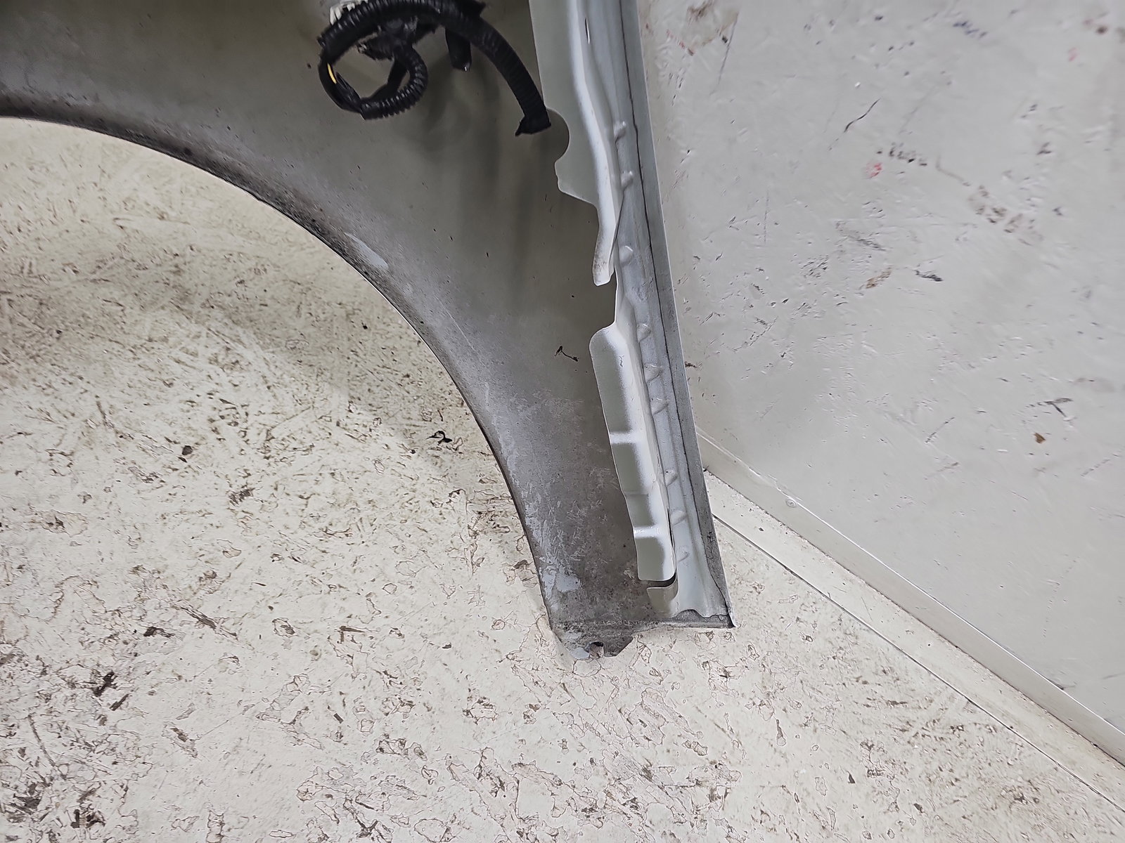 Aripa dreapta fata TESLA Model 3 [Fabr 2020-2025] Pearl White - imagine 11