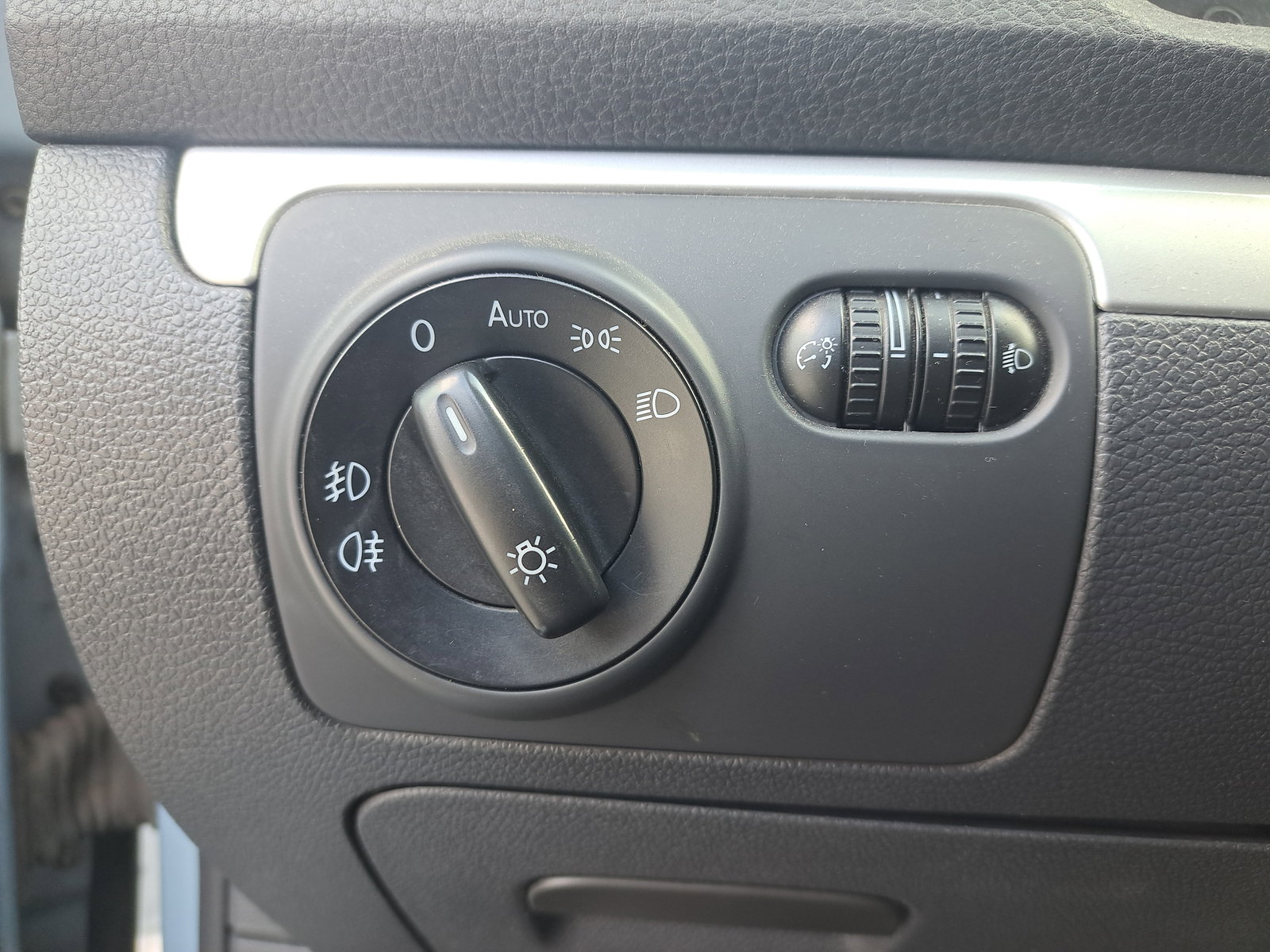 Bloc lumini Volkswagen Golf 5 (1K1) [Fabr 2004-2008] OEM