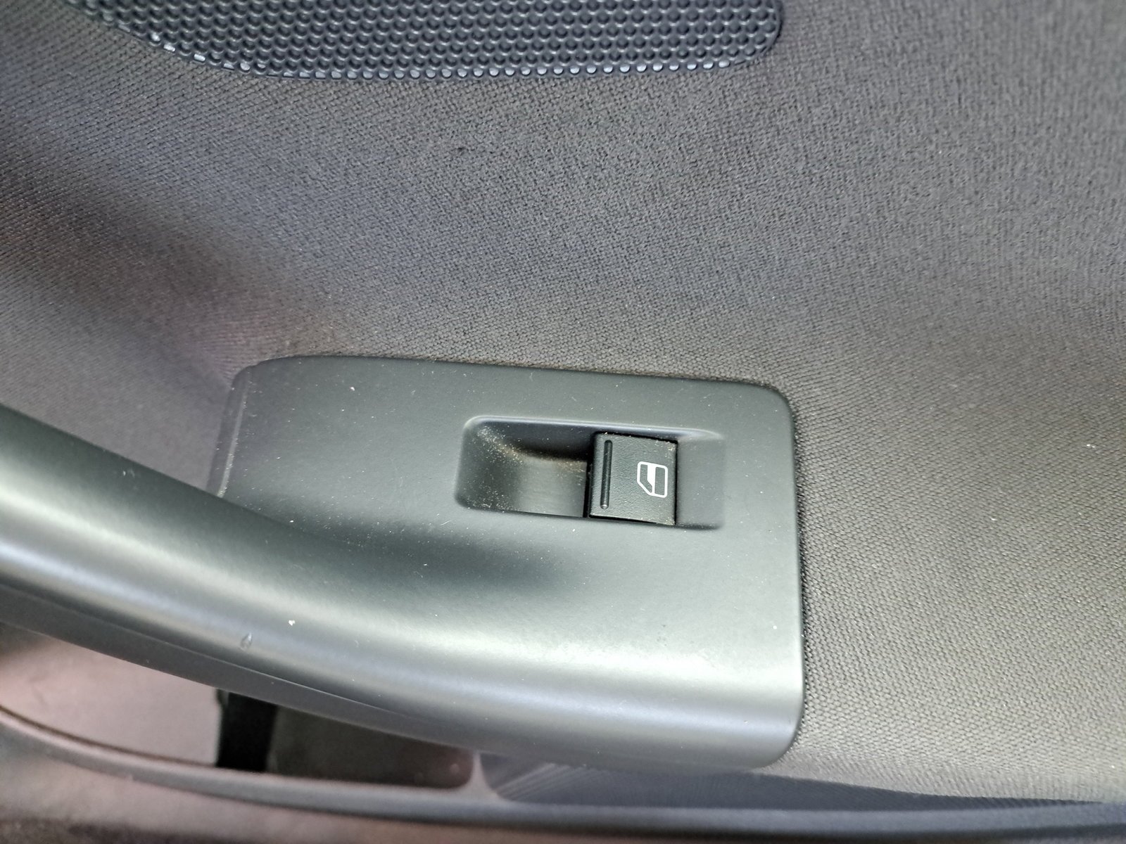 Buton geam dreapta spate Volkswagen Golf 5 (1K1) [Fabr 2004-2008] OEM