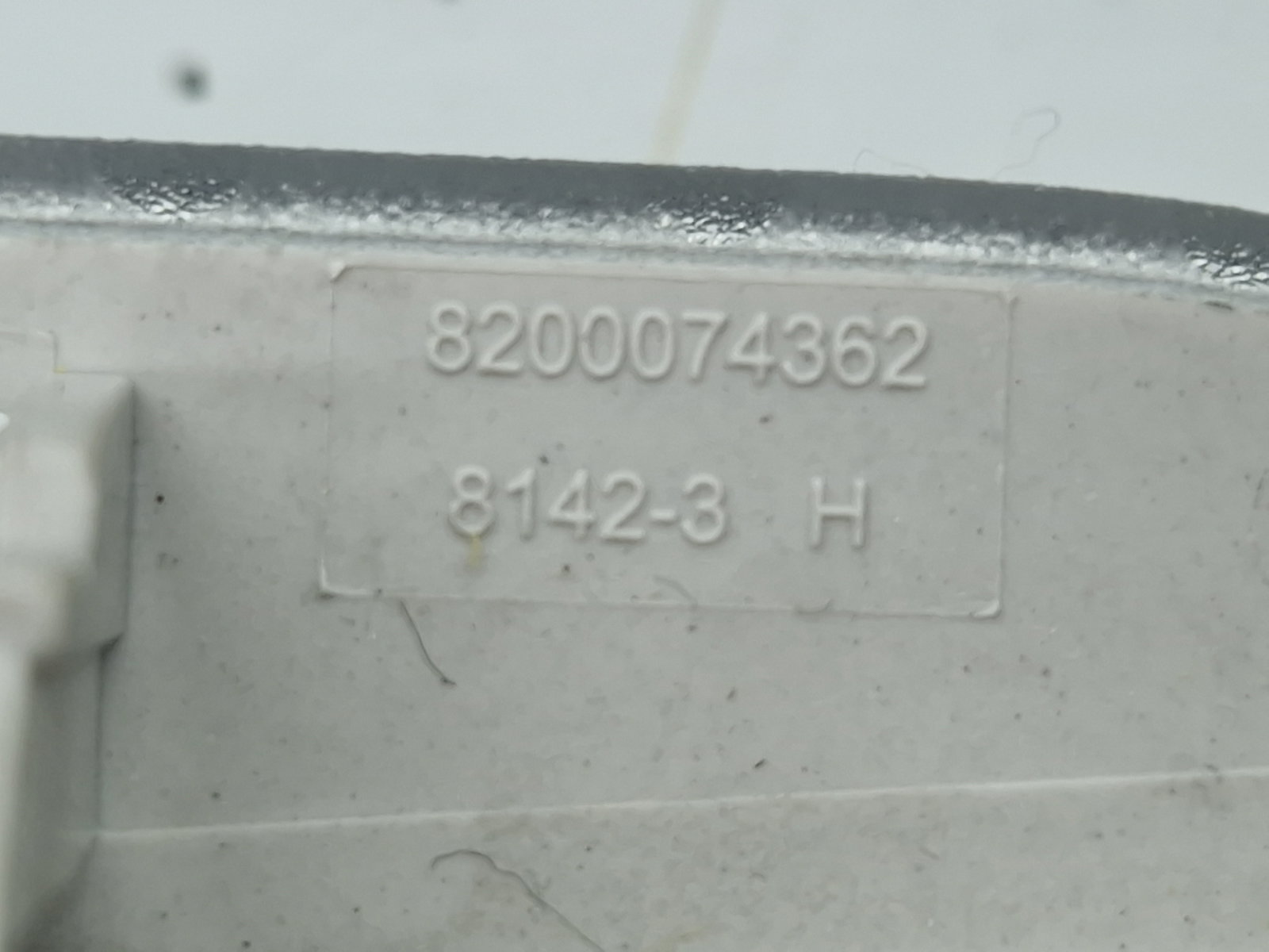 Plafoniera spate Dacia Duster [Fabr 2010-2017] SUV Facelift 8200074362 - imagine 5