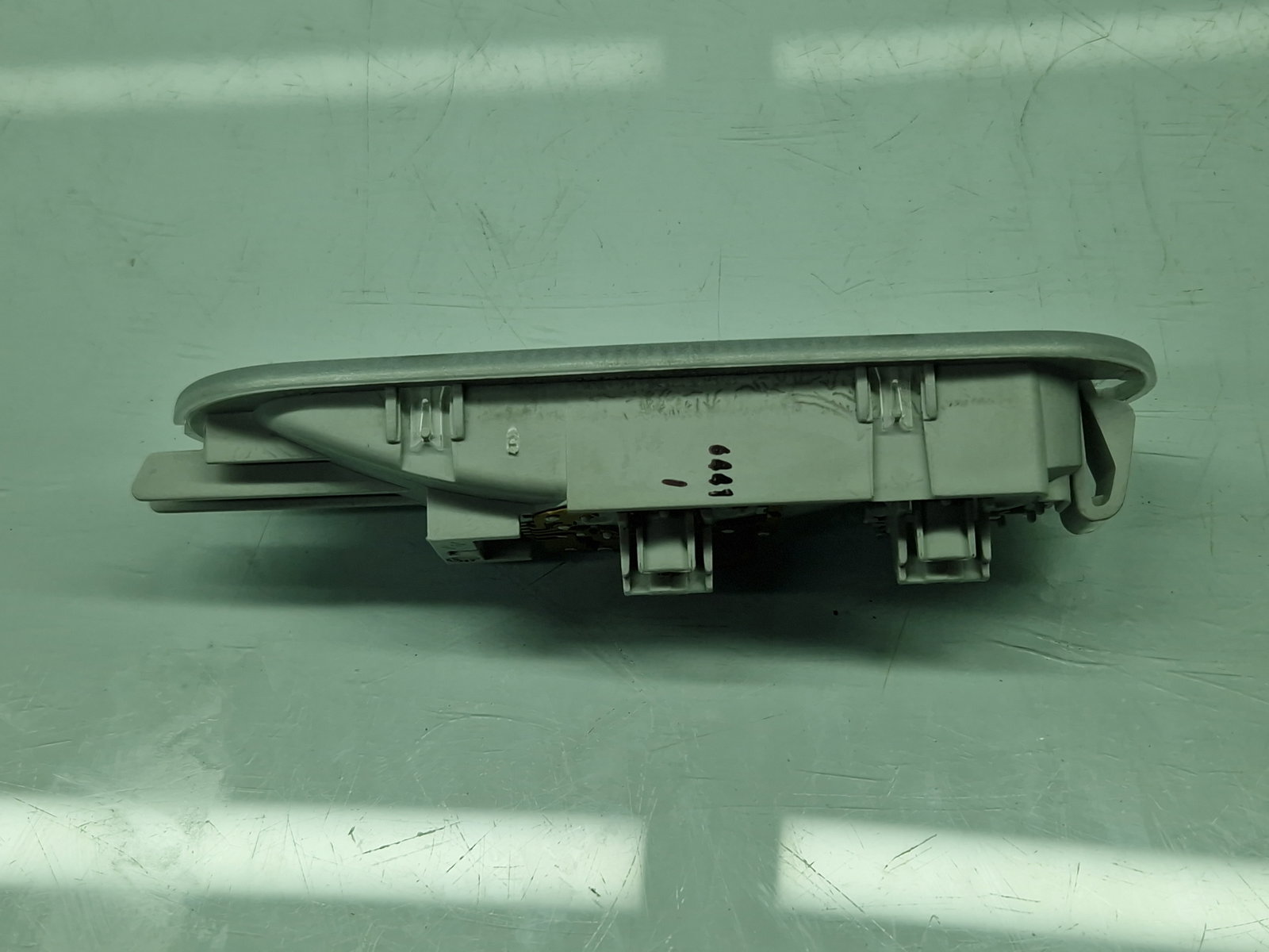 Plafoniera spate Dacia Duster [Fabr 2010-2017] SUV Facelift 8200074362 - imagine 4