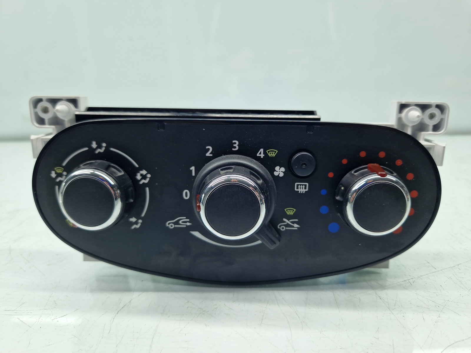 Panou comanda clima Dacia Duster [Fabr 2010-2017] N109743D - imagine 1