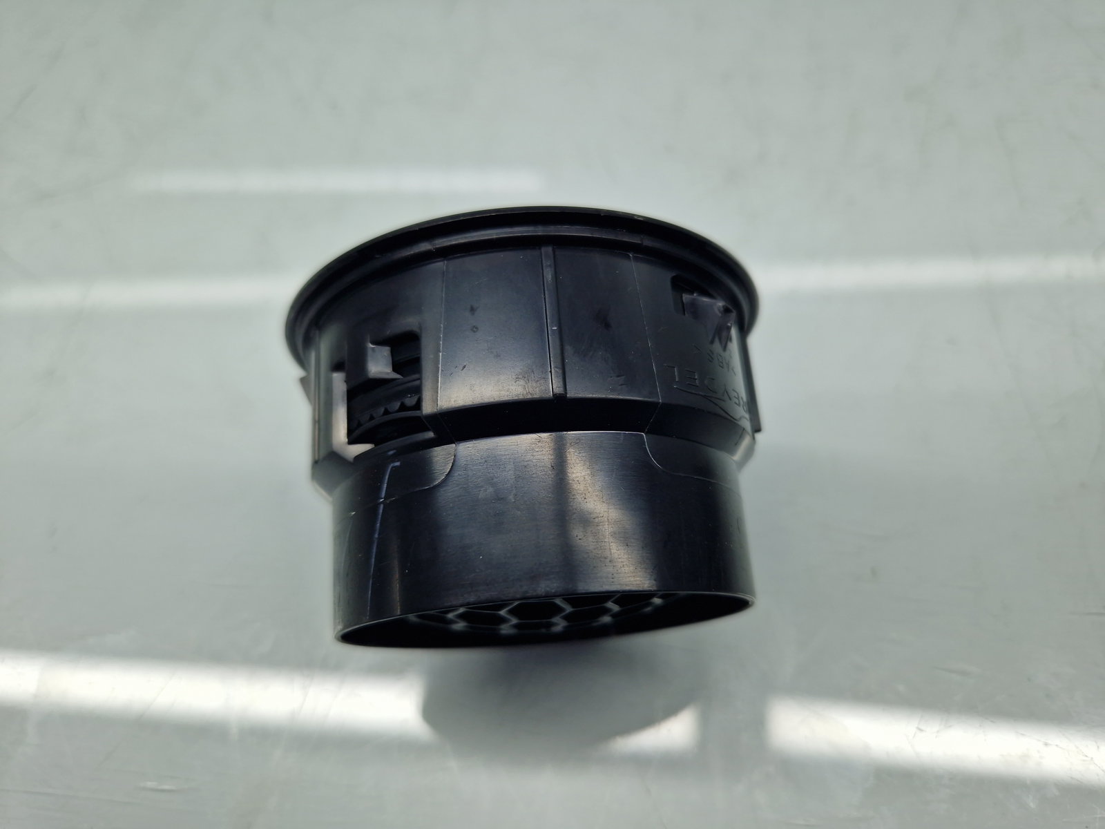 Grila aerisire stanga Dacia Duster [Fabr 2010-2017] 6016R68100P14 - imagine 4