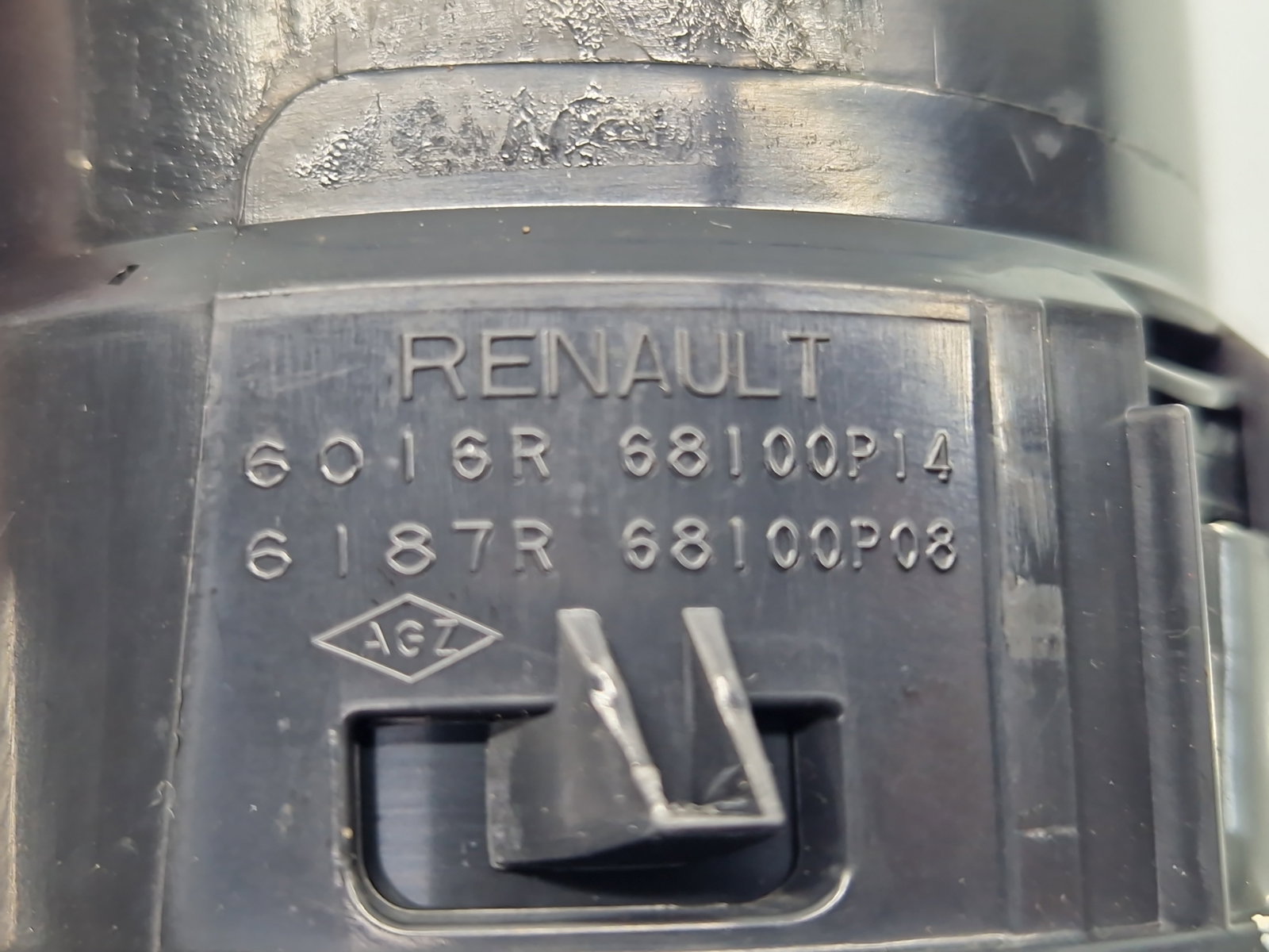 Grila aerisire dreapta Dacia Duster [Fabr 2010-2017] 6016R68100P14 - imagine 4