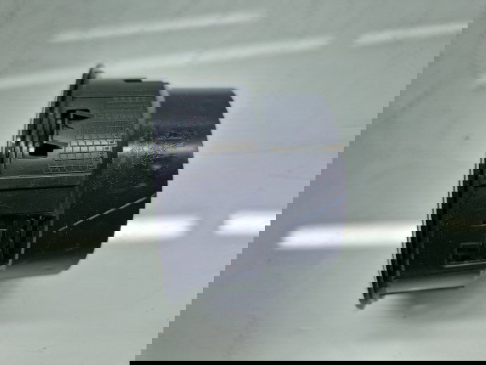 Grila aerisire centrala stanga Dacia Duster [Fabr 2010-2017] 6016R68100P14