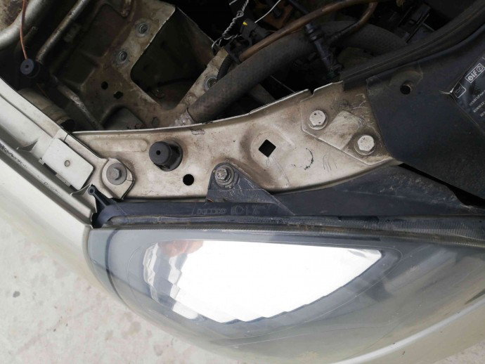 Far dreapta OEM Renault Symbol / Thalia [Fabr 1998-2007] 1.5 K9K
