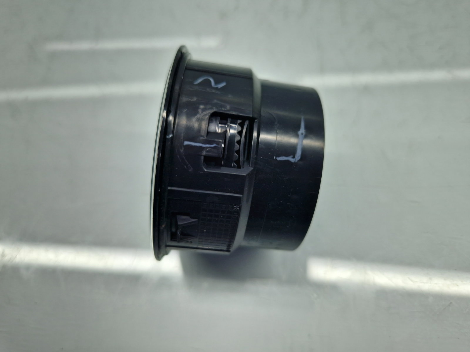 Grila aerisire centrala dreapta Dacia Duster [Fabr 2010-2017] 6016R68100P14 - imagine 3