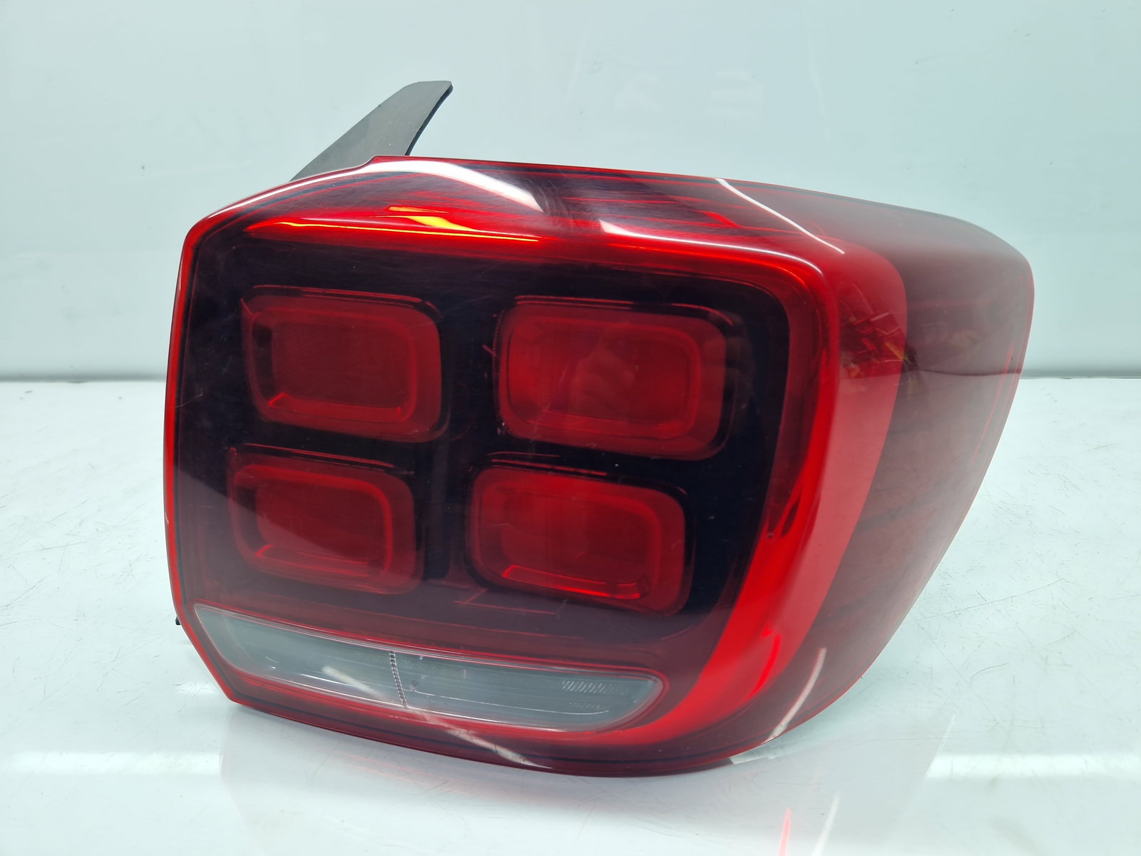 Stop aripa dreapta Dacia Logan 2 [Fabr 2012-2020] Berlina 265505695R - imagine 1