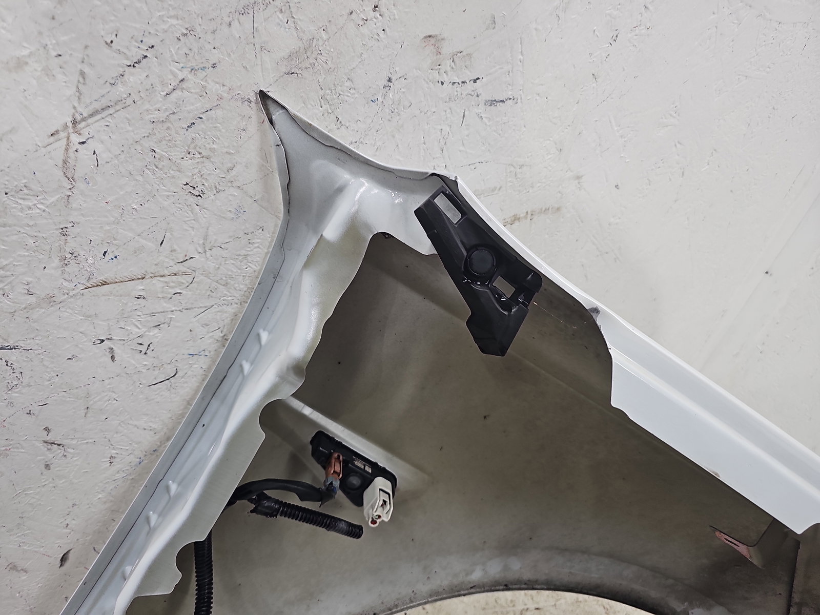 Aripa stanga fata TESLA Model 3 [Fabr 2020-2025] Pearl White - imagine 2