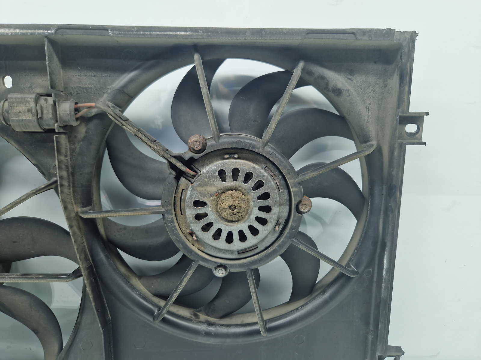 Electroventilator Volkswagen Golf 5 (1K1) [Fabr 2004-2008] 1K0121207T - imagine 3